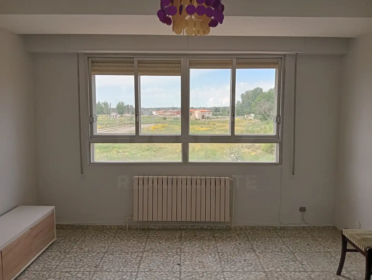 Schlafzimmer von Wohnung zur Miete in Sariegos mit Heizung und Terrasse