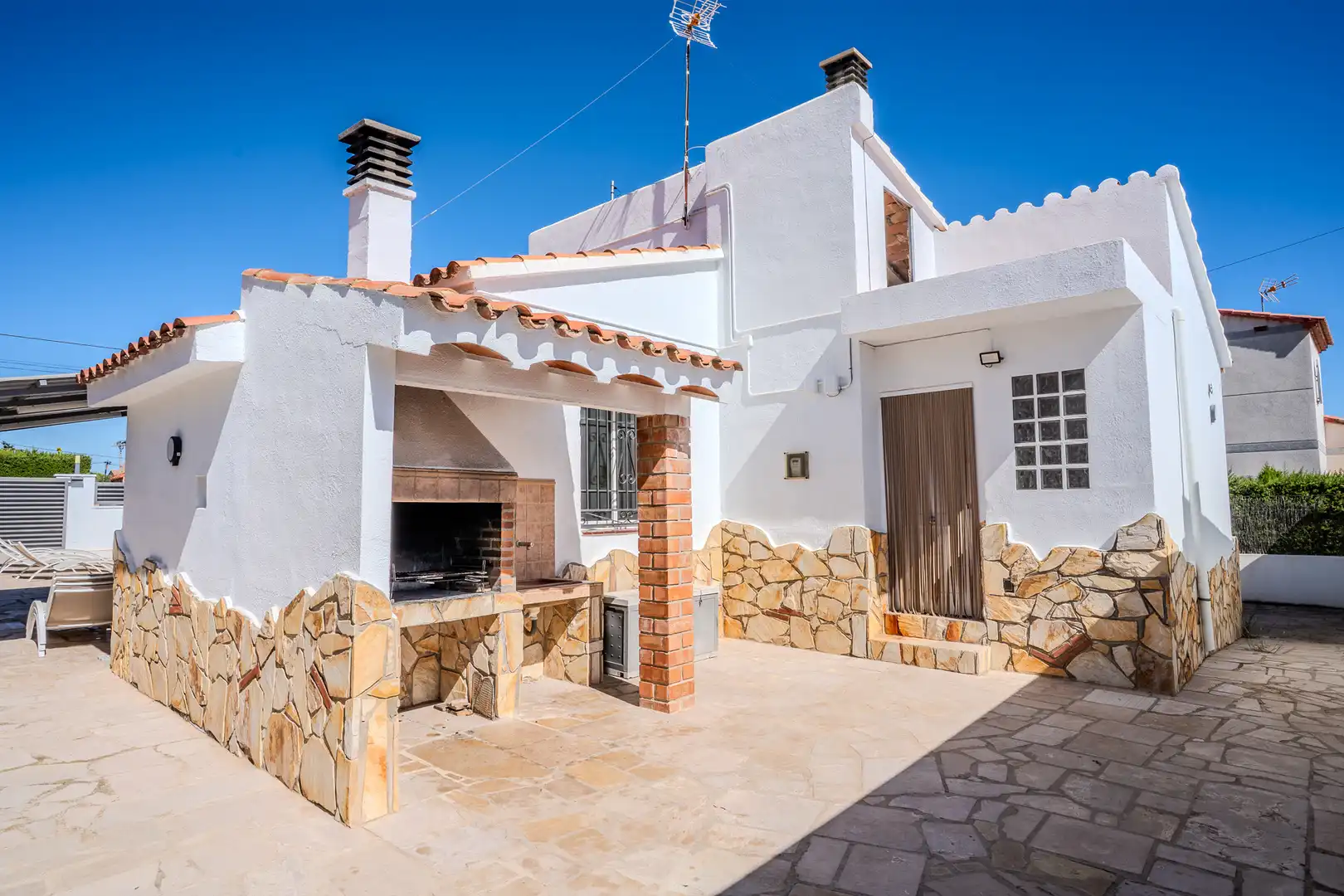 Vista exterior de Casa o chalet en venta en L'Ametlla de Mar  con Aire acondicionado, Calefacción y Terraza