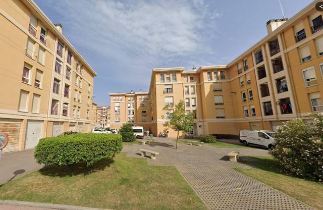 Piso en Venta en C/ Alcacias I en Peñacastillo - Nueva Montaña