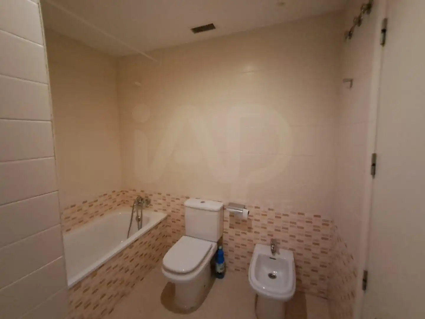 Bathroom of Flat for sale in El Puerto de Santa María  with Air Conditioner, Heating and Swimming Pool