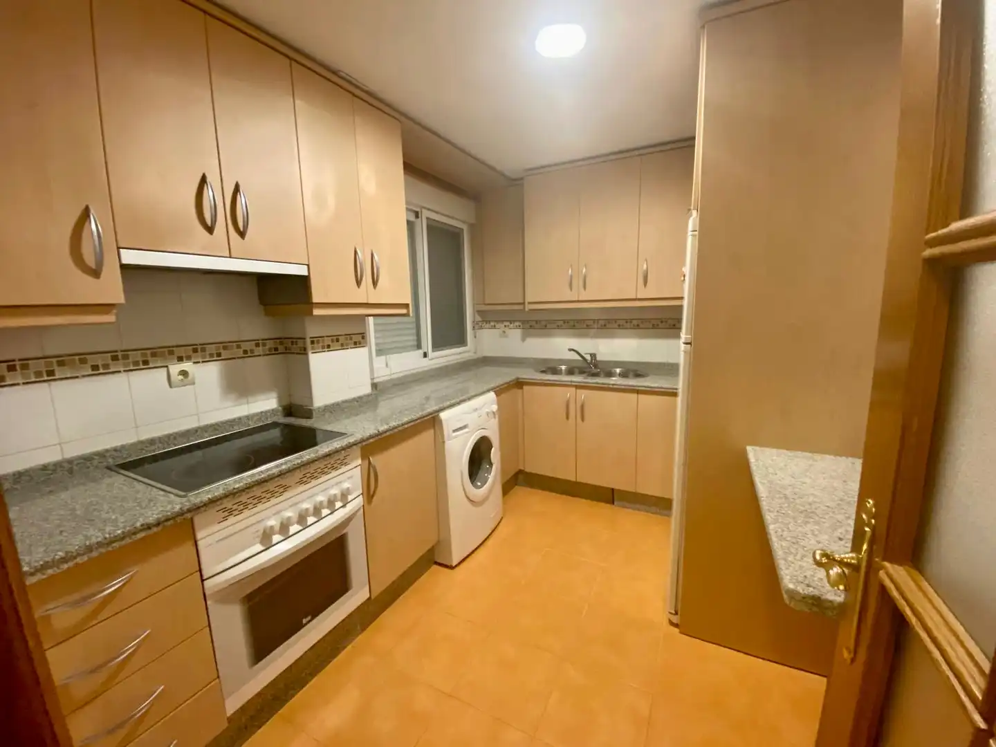 Cocina de Piso en venta en Albolote con Aire acondicionado, Trastero y Amueblado