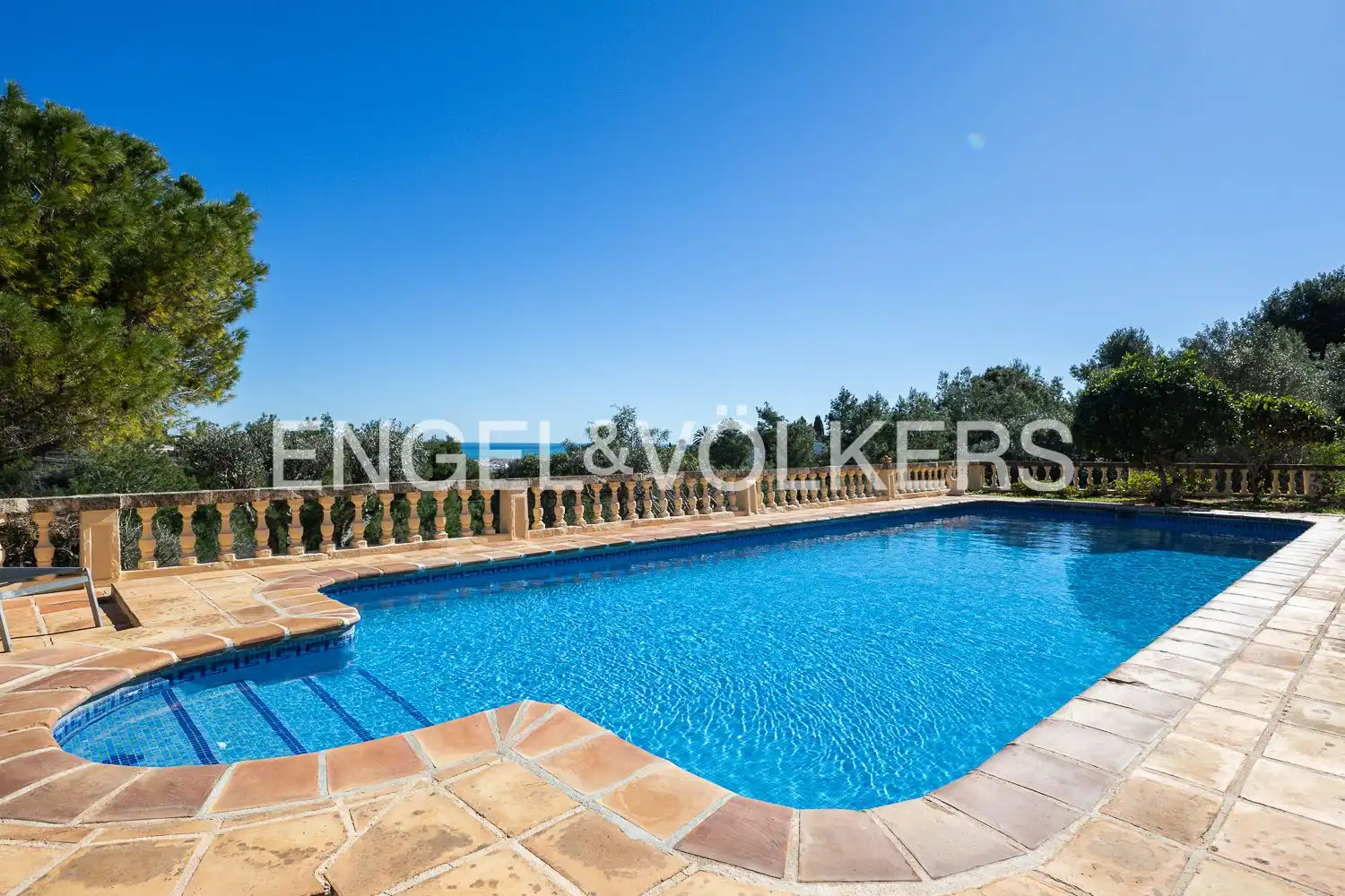 Swimming pool of Houses for sale in Jávea / Xàbia  with Air Conditioner, Heating and Private garden