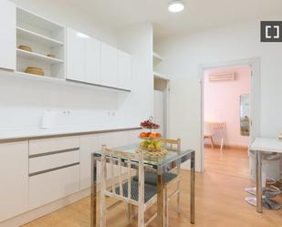 Kitchen of Flat to rent in  Madrid Capital  with Air Conditioner, Heating and Furnished