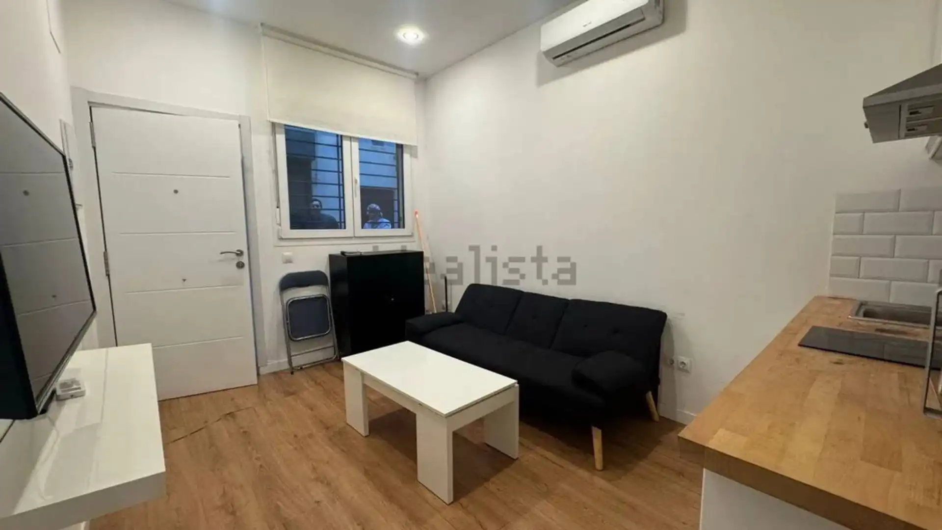 Exterior view of Study for sale in L'Hospitalet de Llobregat