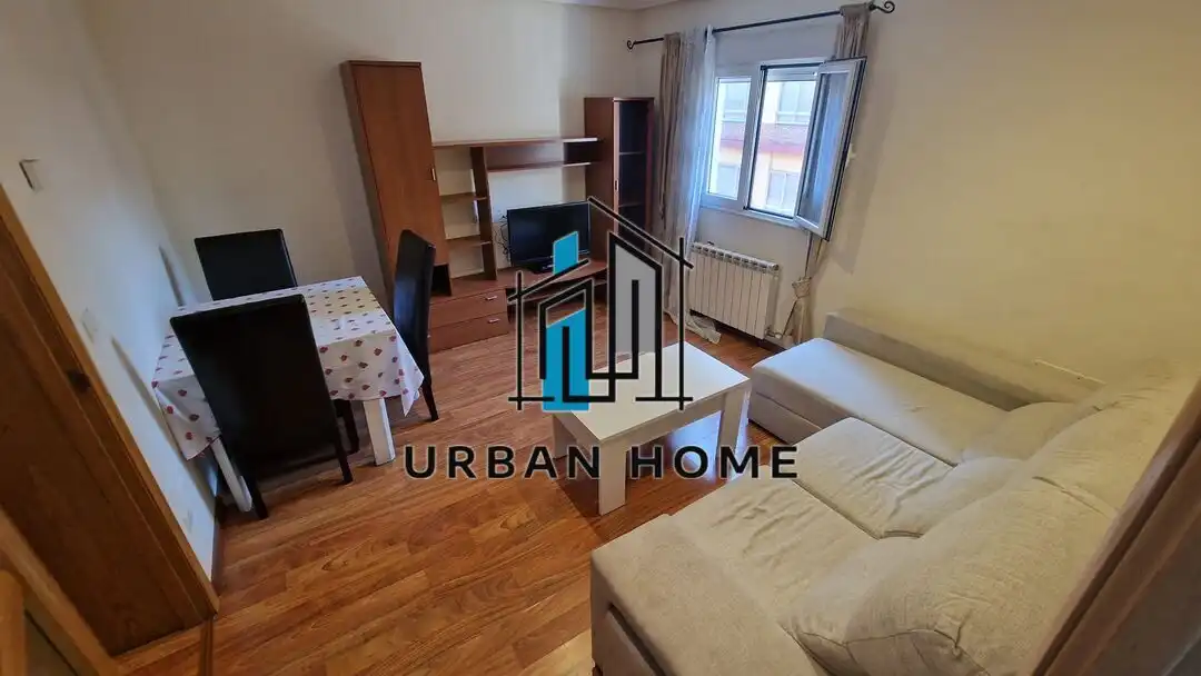 Außenansicht von Wohnung zur Miete in León Capital  mit Heizung