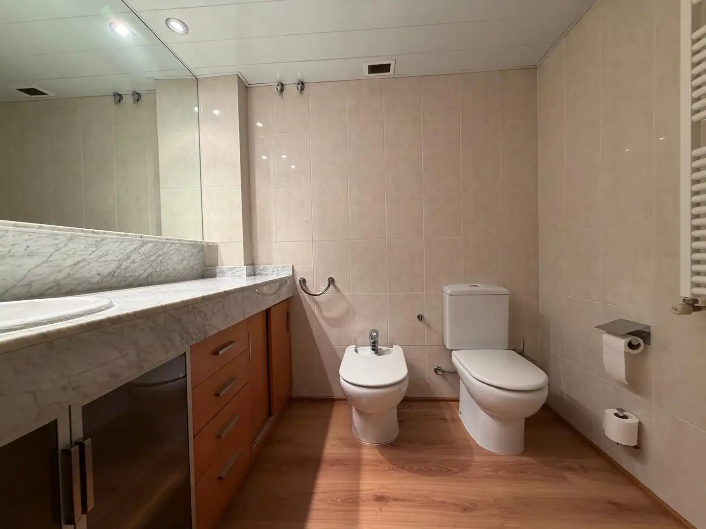 Bathroom of Houses for sale in Barcelona  with Air Conditioner, Heating and Terrace