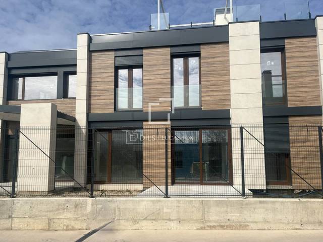 Casa-chalet en Venta en Marazuela - El Torreón