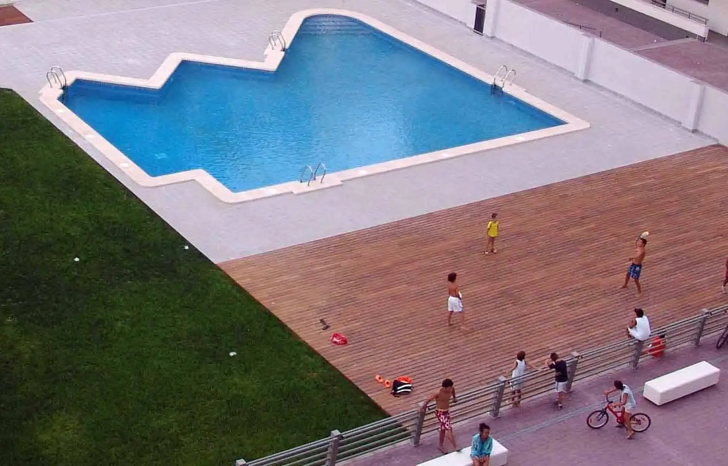 Piscina de Piso en venta en Elche / Elx con Aire acondicionado, Calefacción y Terraza