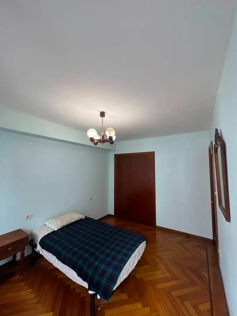 Bedroom of Flat for rent in Vigo   with Furnished and Balcony