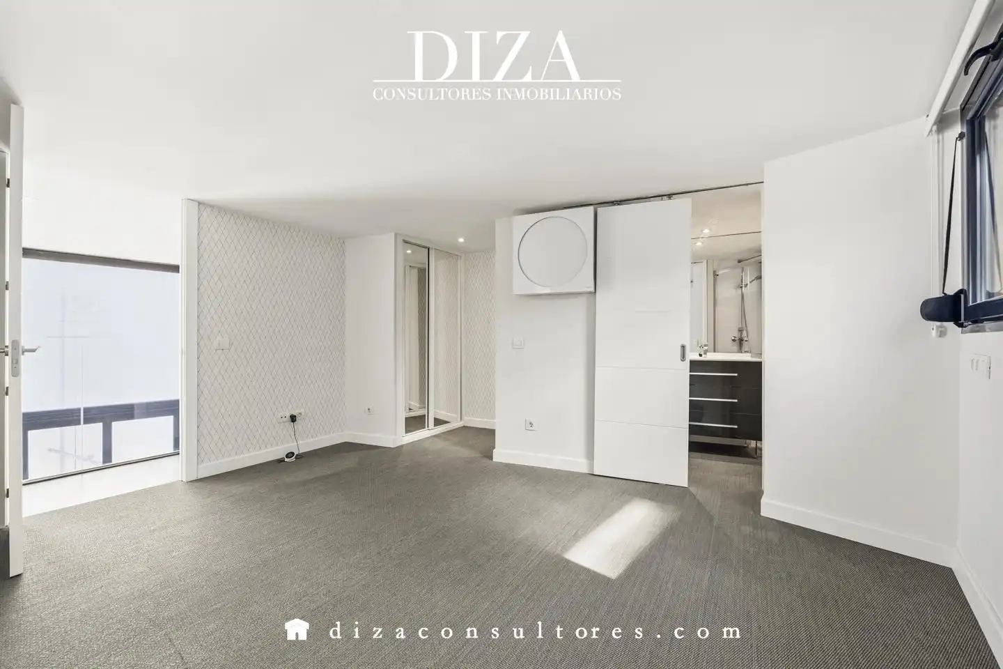 Bedroom of Flat for rent in Madrid  with Air Conditioner and Heating