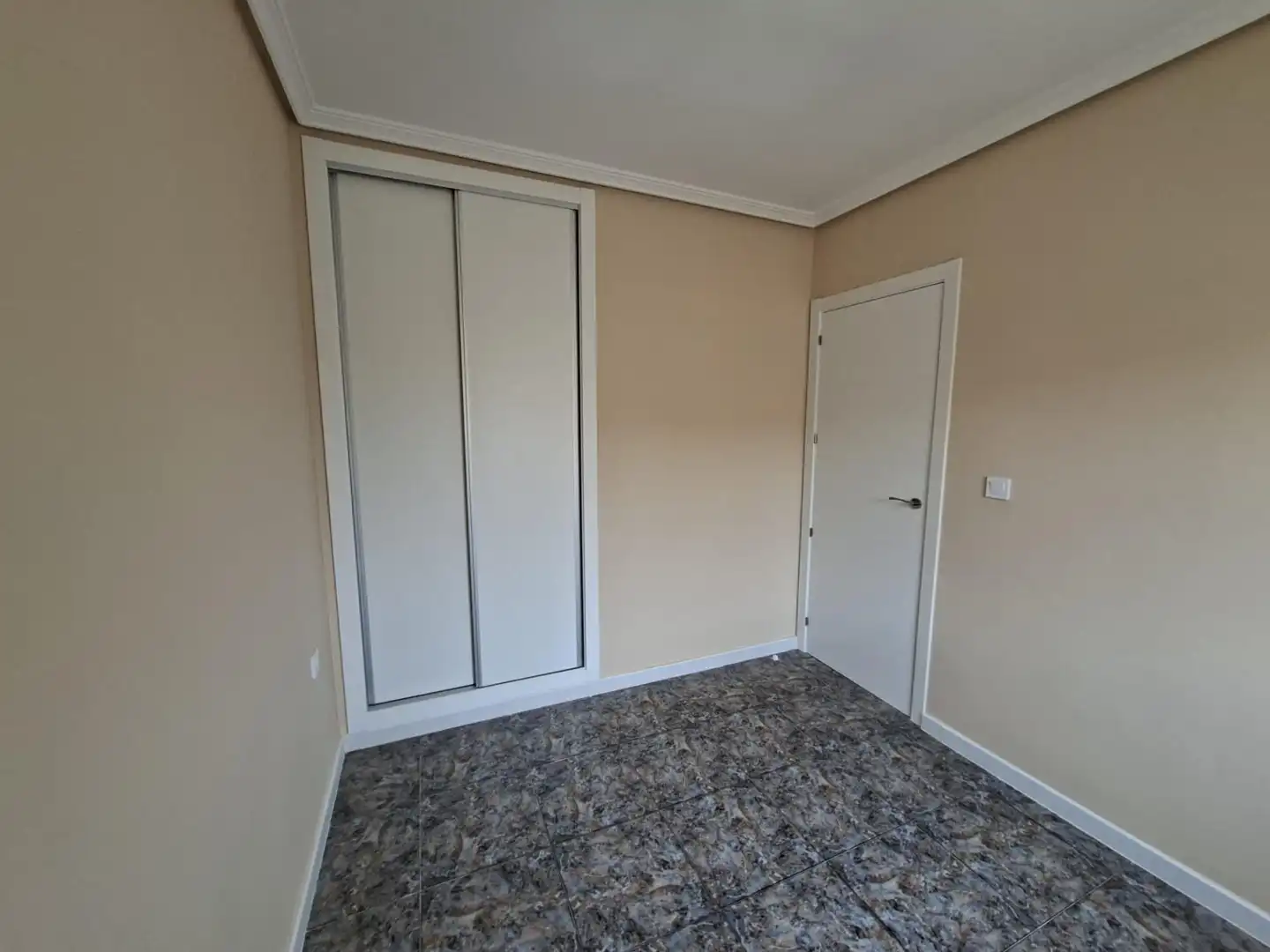 Dormitori de Casa o xalet en venda en Orihuela amb Jardí privat, Traster i Piscina comunitària