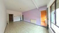 Sala d'estar de Pis en venda en Medina del Campo amb Calefacció i Balcó