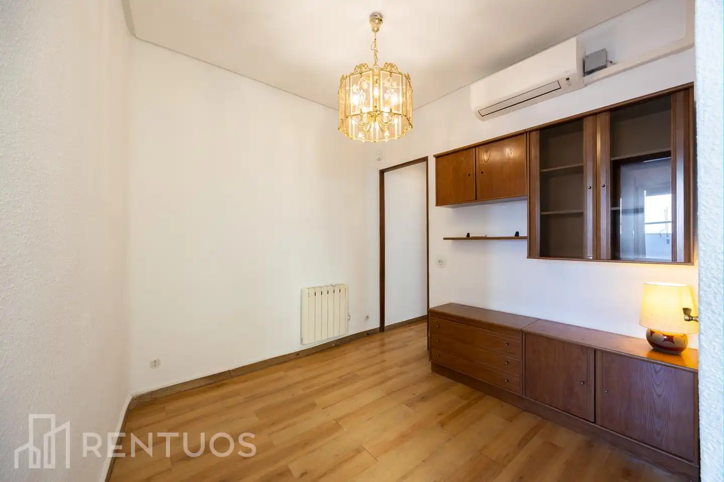 Bedroom of Attic for rent in Madrid  with Air Conditioner, Heating and Parquet flooring