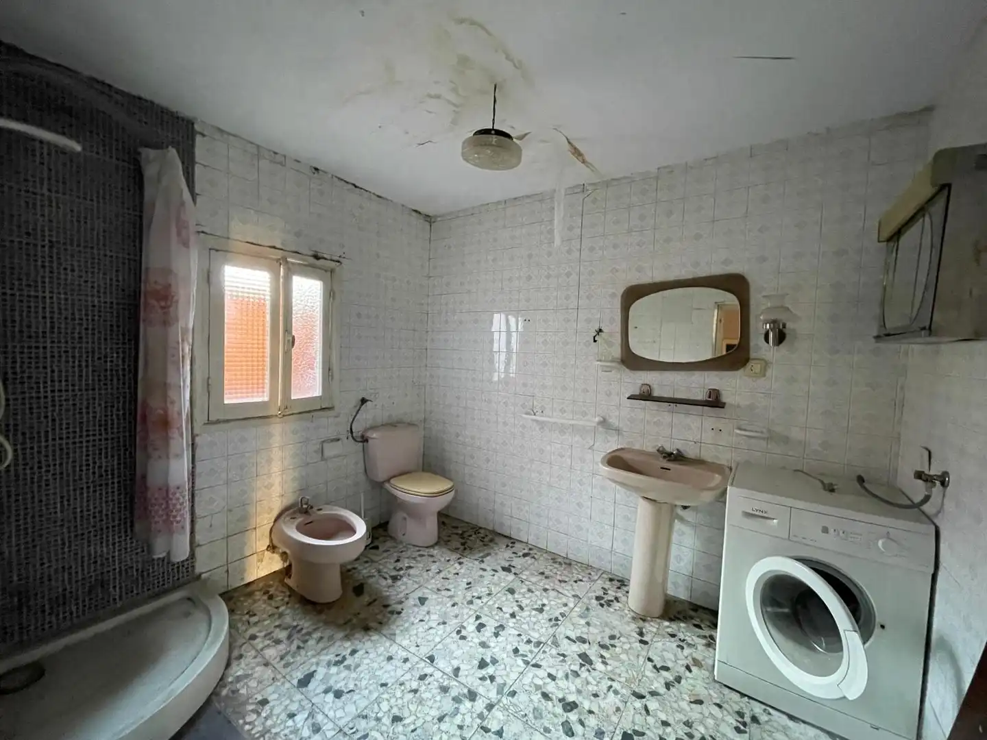 Baño de Finca rústica en venta en Peral de Arlanza con Trastero y Horno