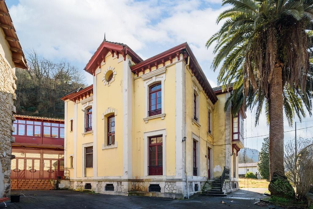 Edifici en venda a AN ANDRES Nº 95 PG 84 PARCELA 419, 419, San Claudio - Trubia - Las Caldas