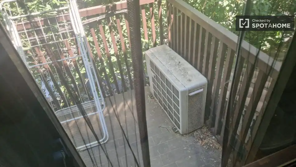 Balcony of Flat for share in Las Rozas de Madrid  with Air Conditioner, Heating and Furnished