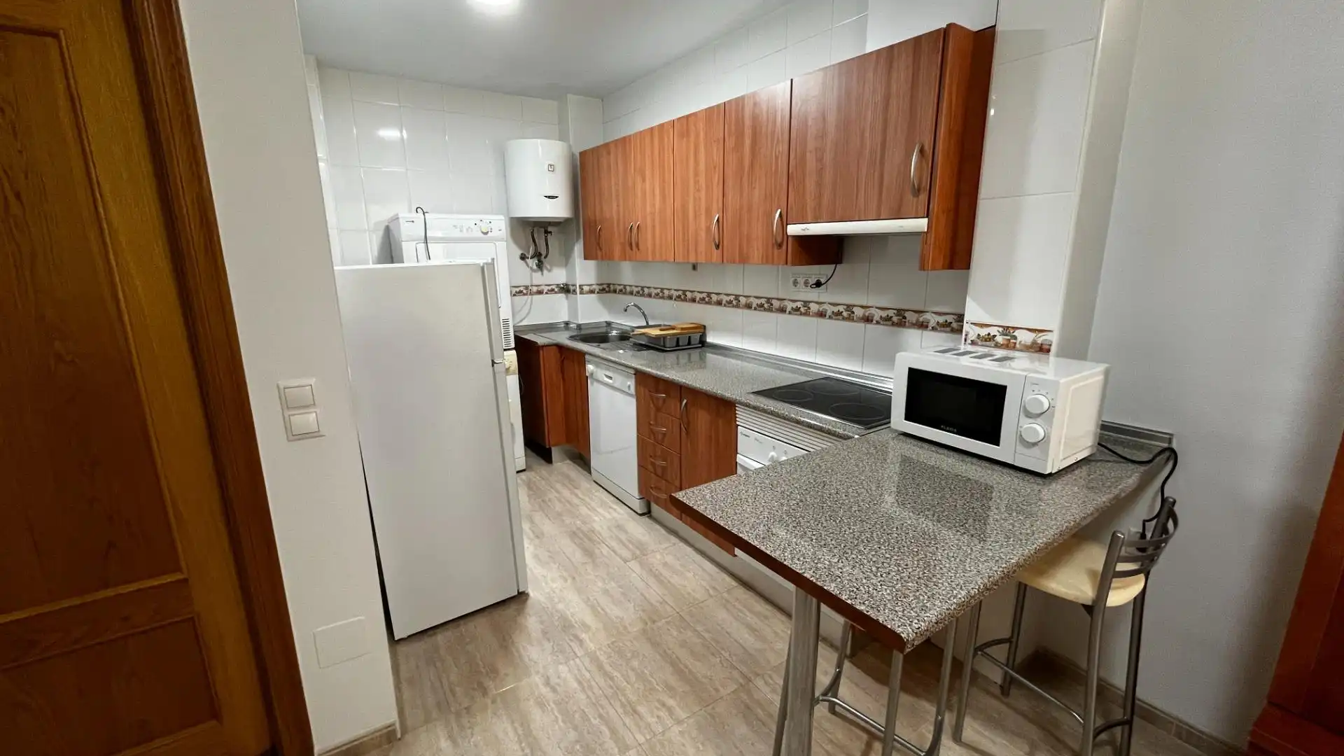 Cocina de Apartamento de alquiler en Murcia con Aire acondicionado y Trastero