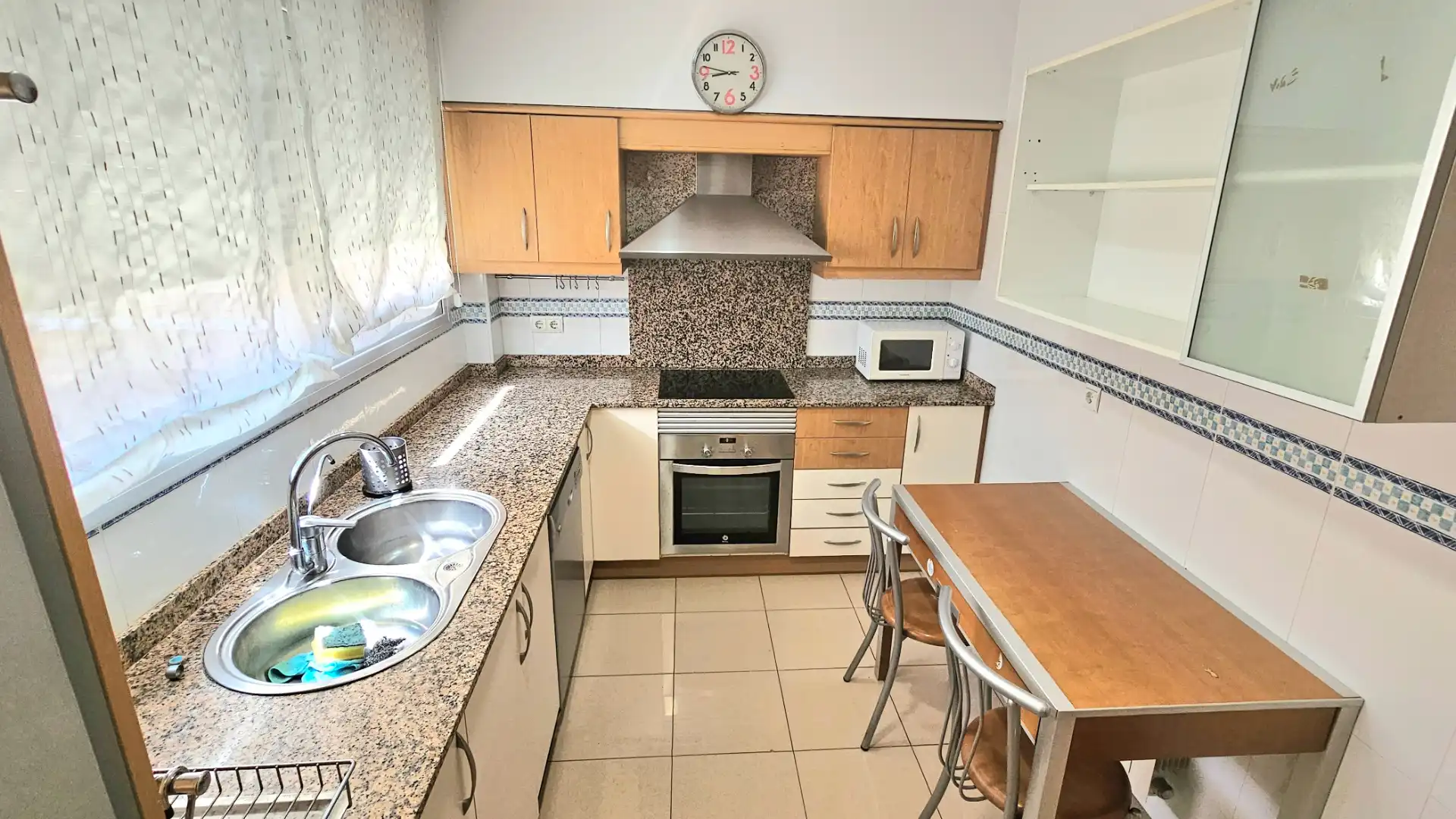 Cuina de Dúplex en venda en Castellar del Vallès amb Aire condicionat, Calefacció i Terrassa