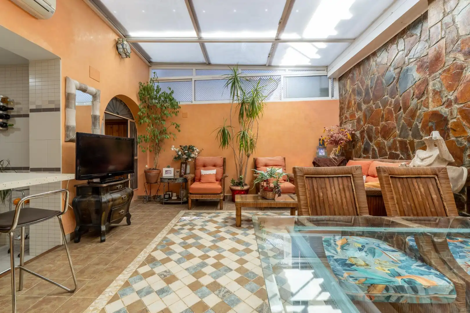 Detached homes for sale in Córdoba  with Air Conditioner, Heating and Storage room