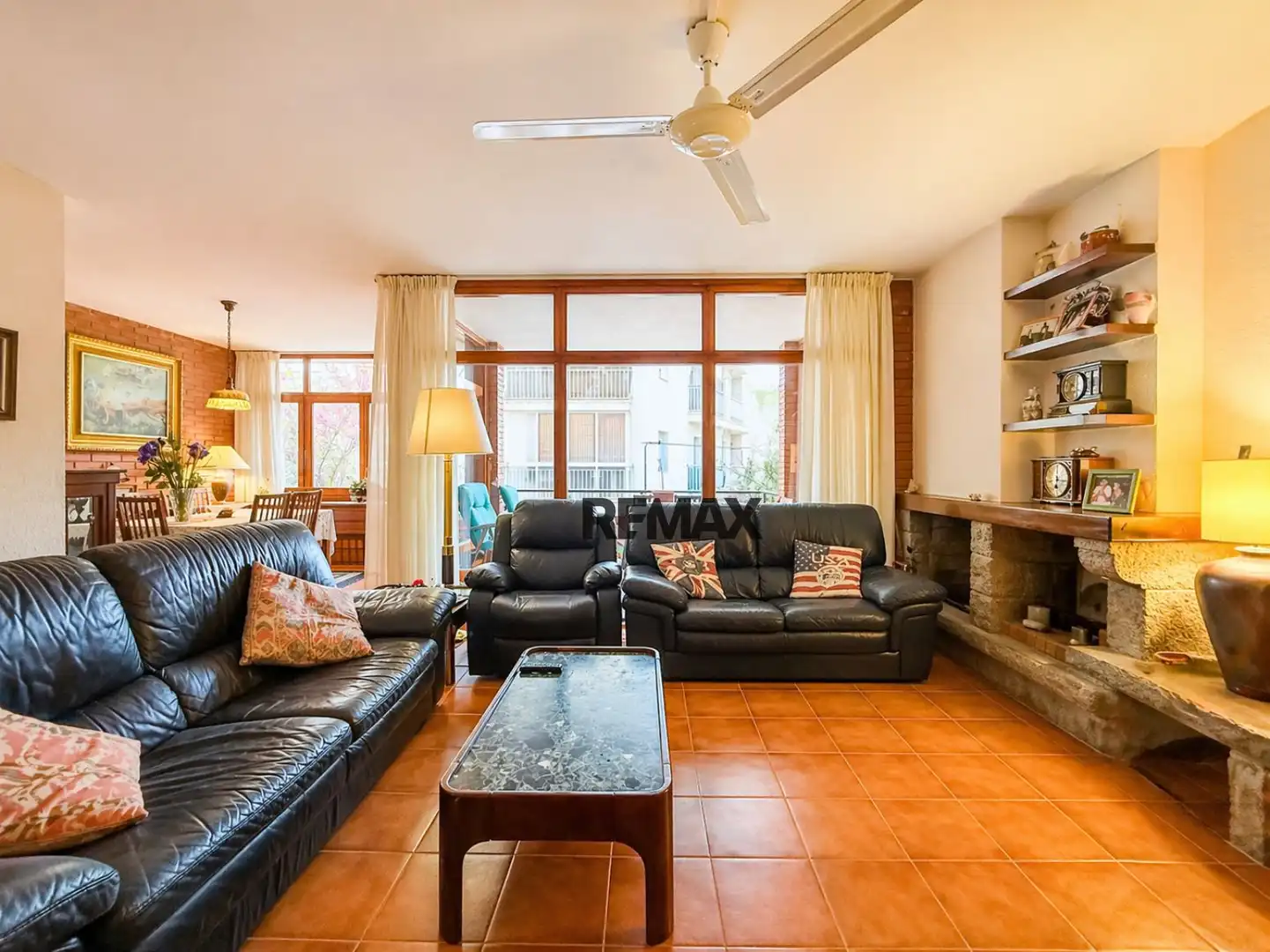 Wohnzimmer von Gebäude zum Verkauf in Roses