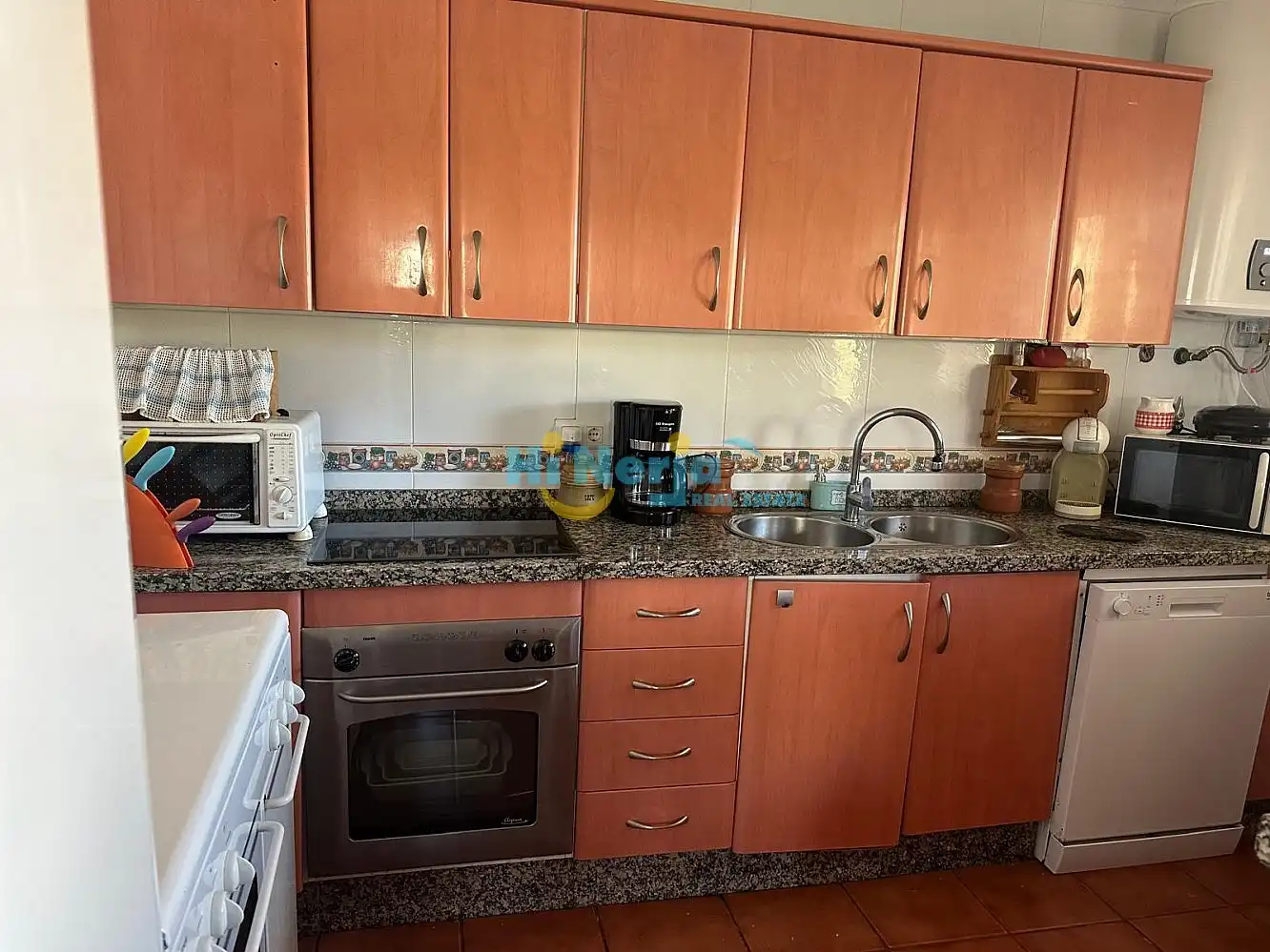 Cuina de Casa o xalet de lloguer en Arenas amb Aire condicionat, Calefacció i Terrassa