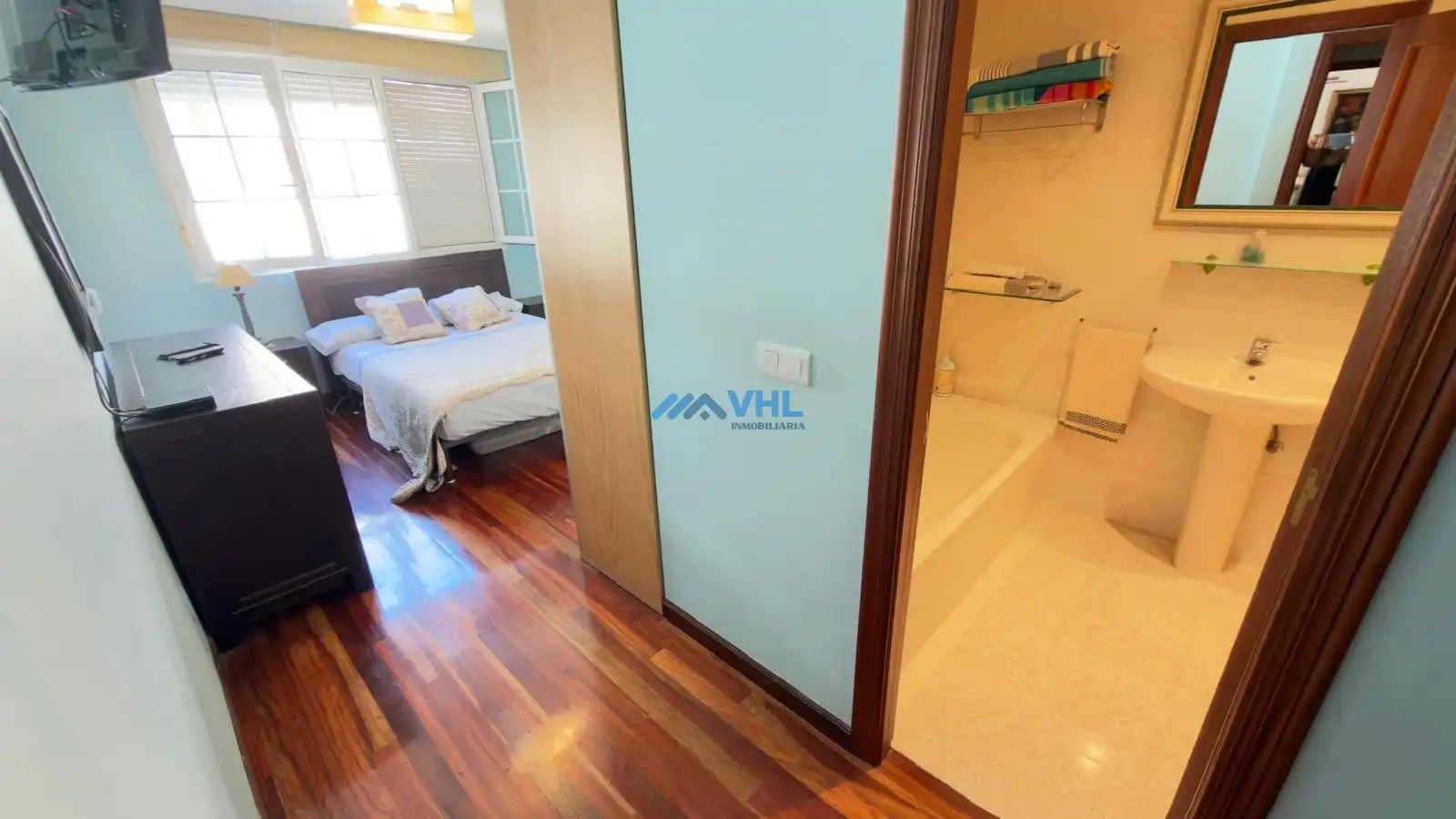 Bedroom of Flat for rent in Castro-Urdiales  with Heating, Terrace and Furnished