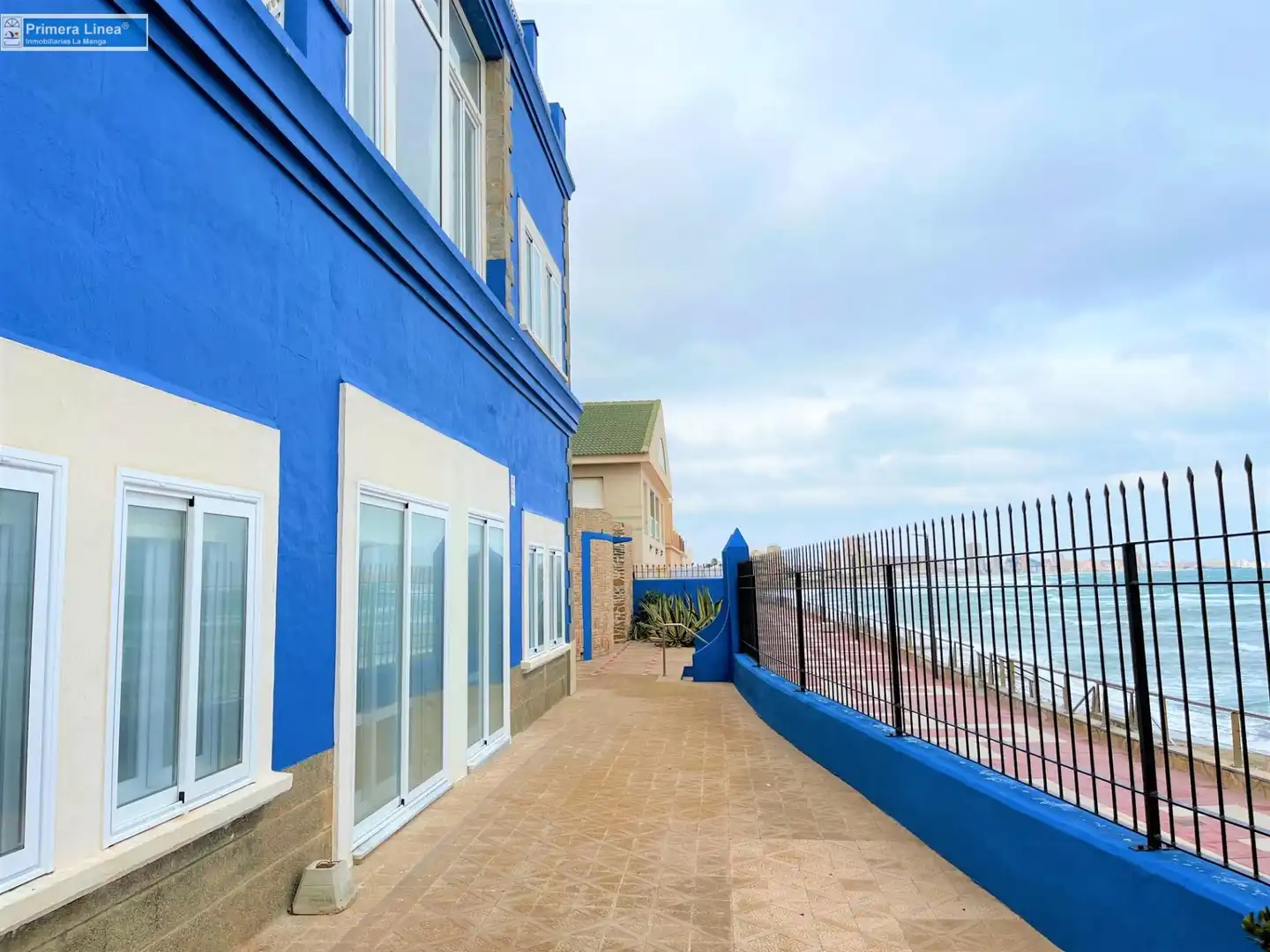 Vista exterior de Casa o chalet en venta en Cartagena con Calefacción, Jardín privado y Parquet