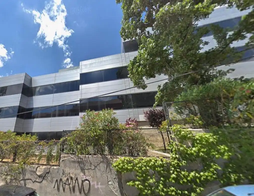 Vista exterior de Edificio en venta en Las Rozas de Madrid