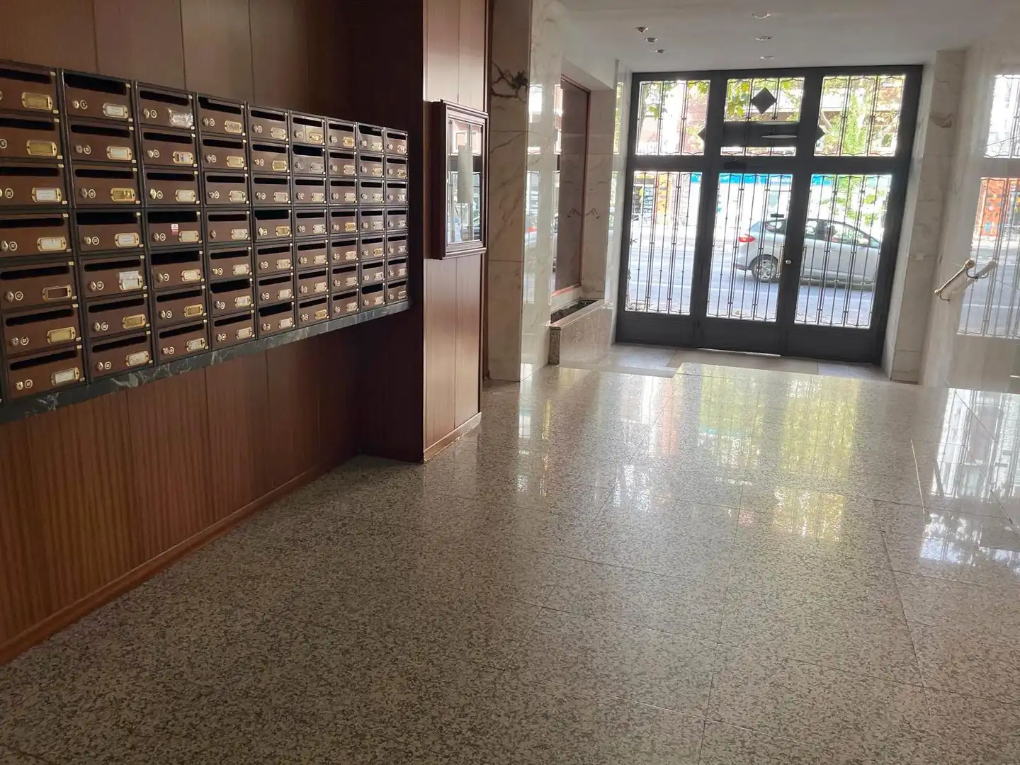 Flat for rent in Madrid  with Air Conditioner and Furnished