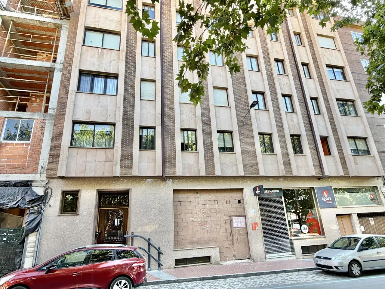 Außenansicht von Geschaftsraum zur Miete in Ávila