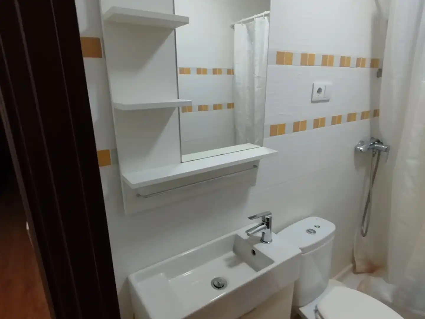 Bathroom of Flat for rent in Murcia  with Furnished and Washing machine