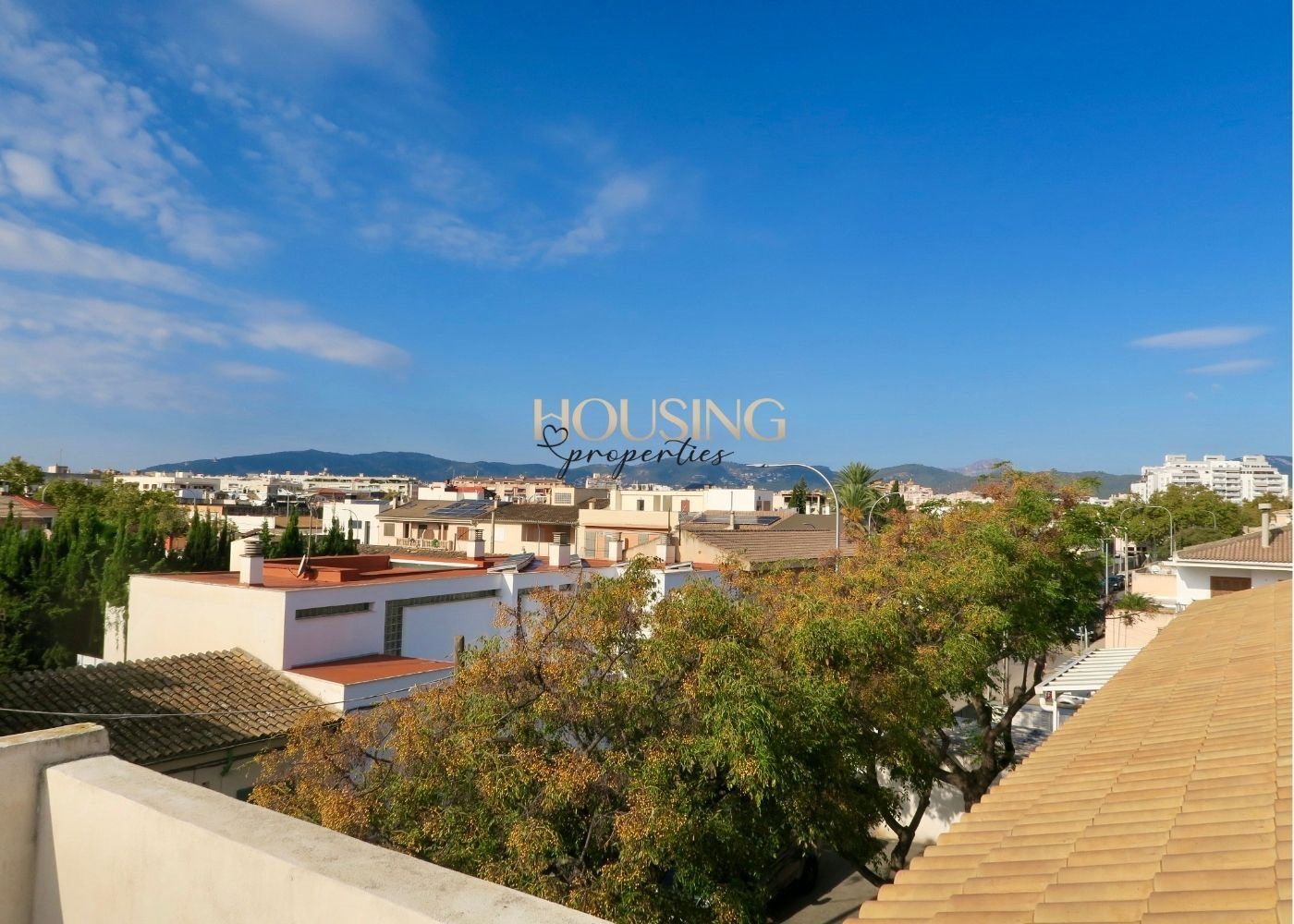 Vista exterior de Casa adosada en venda en  Palma de Mallorca amb Aire condicionat, Terrassa i Traster