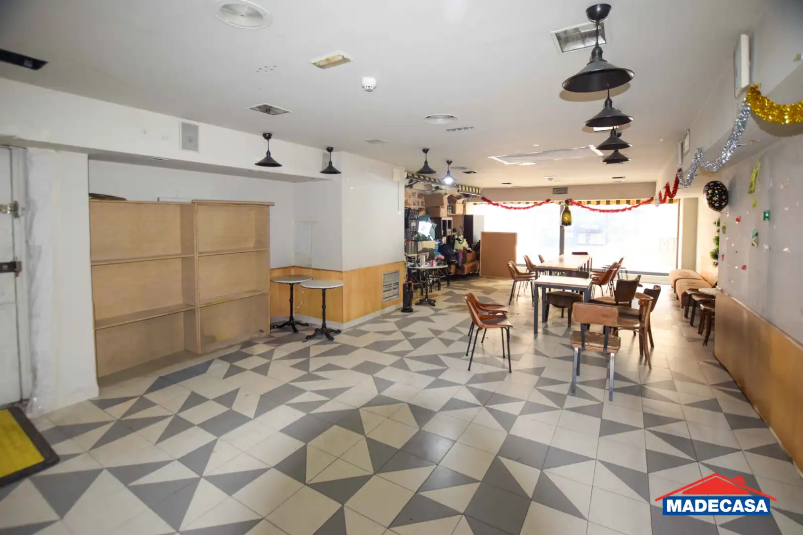 Commercial properties for sale in Madrid  with Air Conditioner
