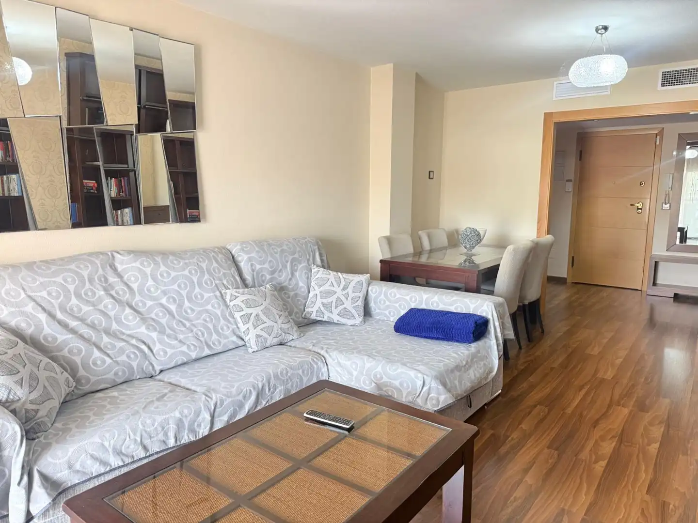 Wohnzimmer von Wohnung zur Miete in Águilas mit Klimaanlage, Parkett und Terrasse