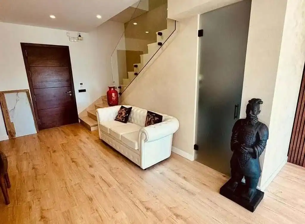 Oficina en venta en Marbella con Calefacción y Terraza