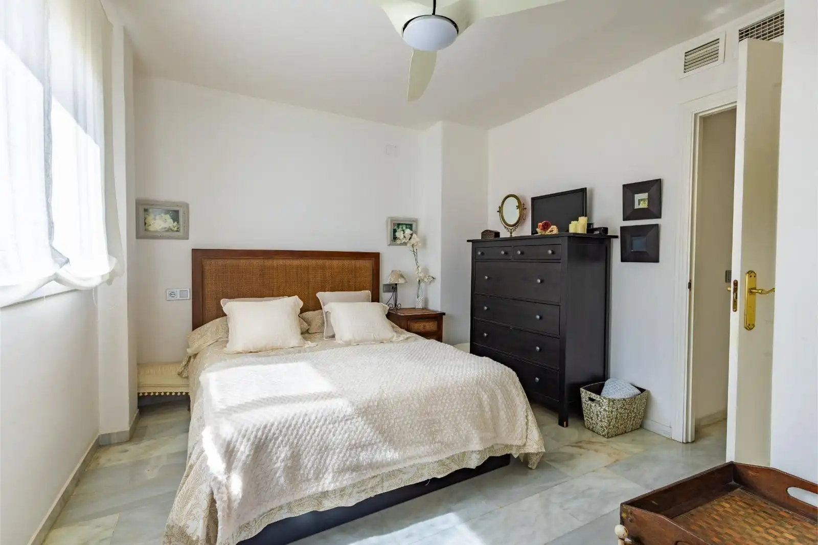 Bedroom of Attic for sale in Marbella  with Community pool