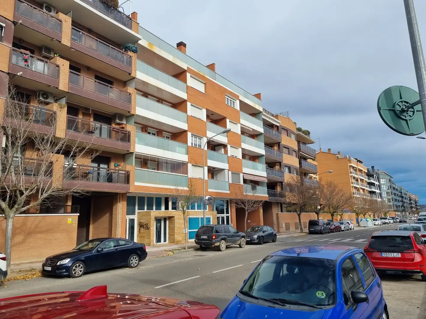 Exterior view of Commercial properties for rent in Huesca