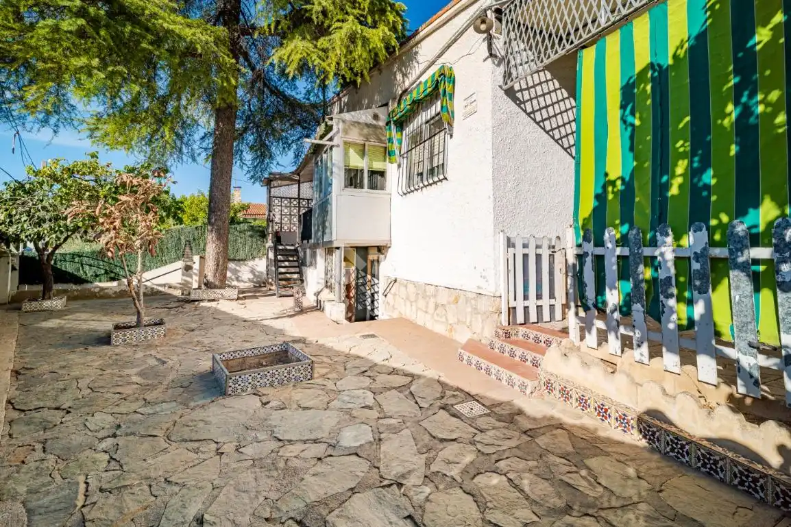 Semi-detached house with pool for sale in Los Villares, imagen 12