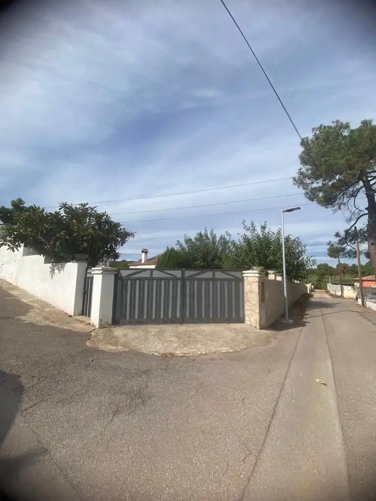 Vista exterior de Casa o xalet en venda en La Pobla de Tornesa amb Jardí privat, Terrassa i Traster