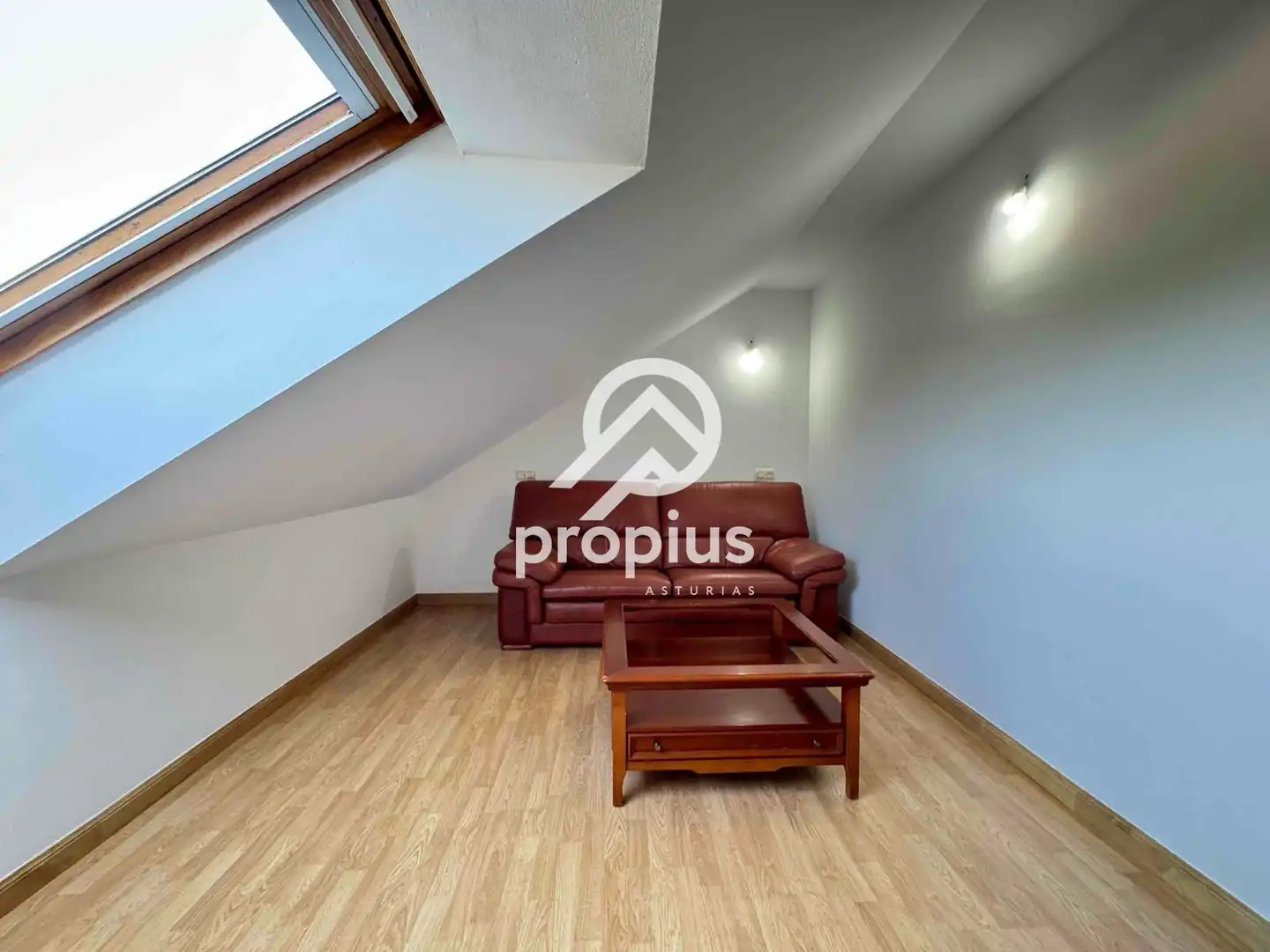 Casa adosada en venta en Piloña con Calefacción, Jardín privado y Parquet