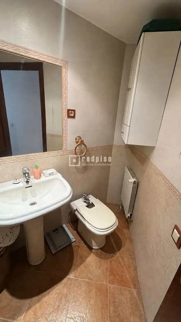 Bathroom of Flat for sale in Getafe  with Air Conditioner, Heating and Private garden