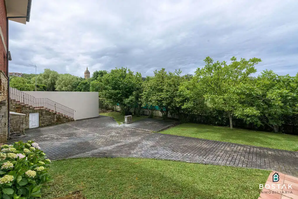 Terrassa de Casa o xalet en venda en Barrika amb Calefacció, Jardí privat i Terrassa