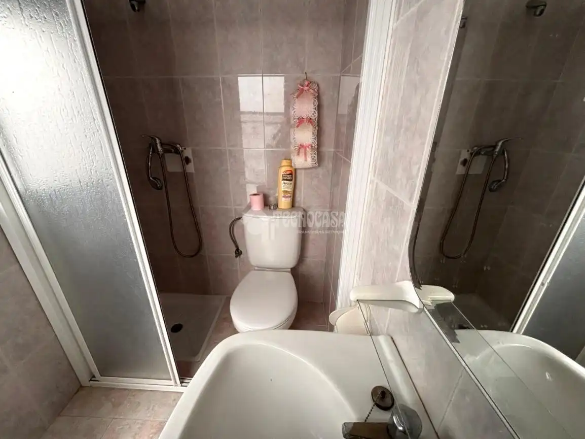 Bathroom of Houses for sale in Jódar  with Terrace and Balcony