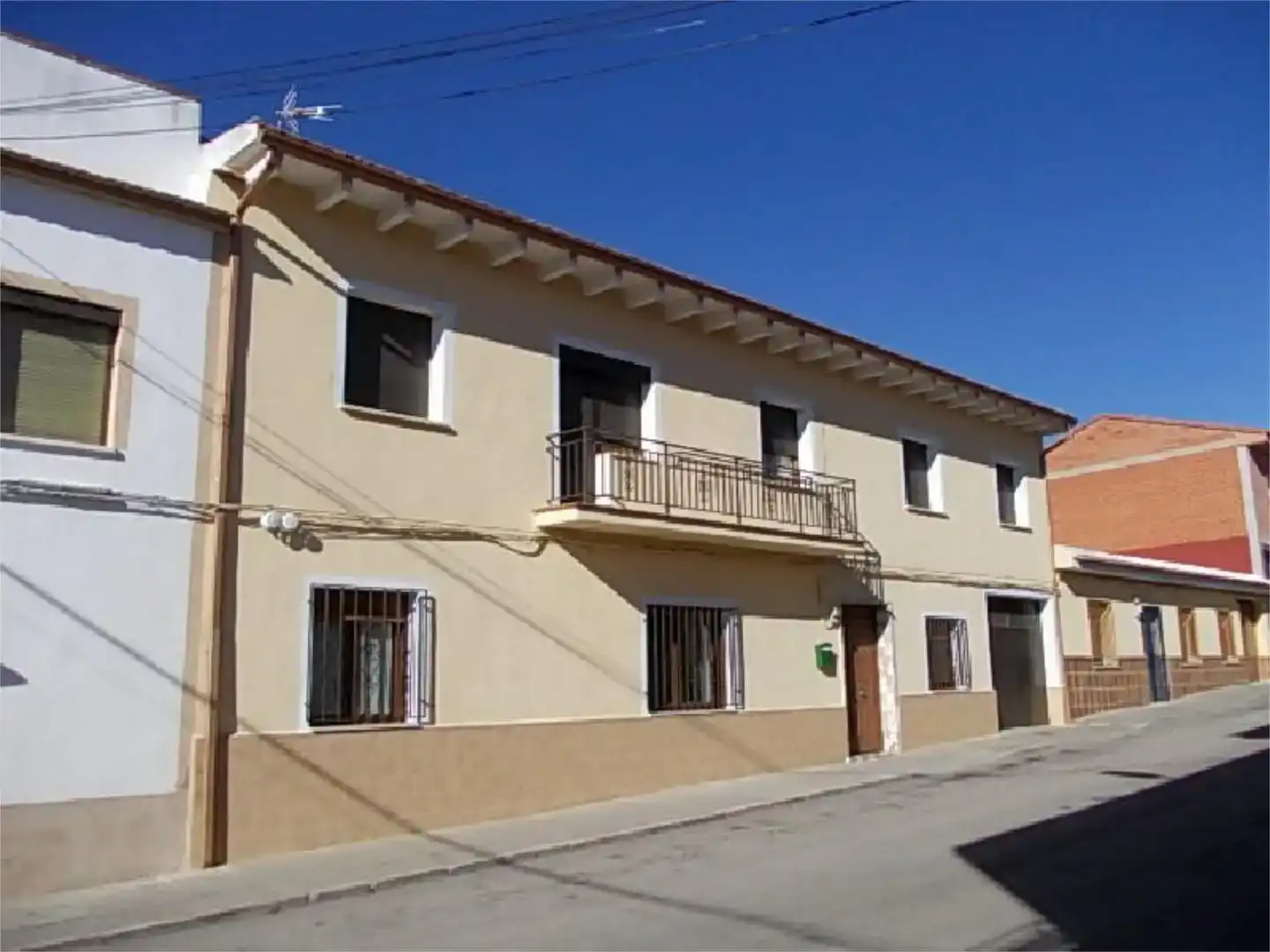 Vista exterior de Piso en venta en Daimiel con Aire acondicionado, Trastero y Balcón
