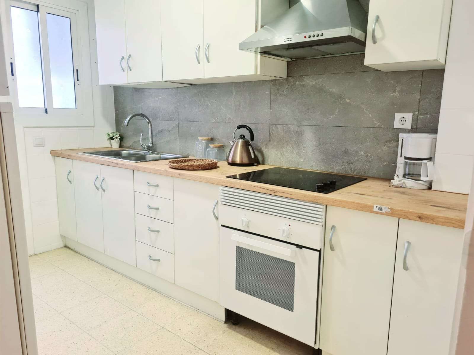 Kitchen of Apartment to share in Sant Adrià de Besòs  with Air Conditioner and Terrace