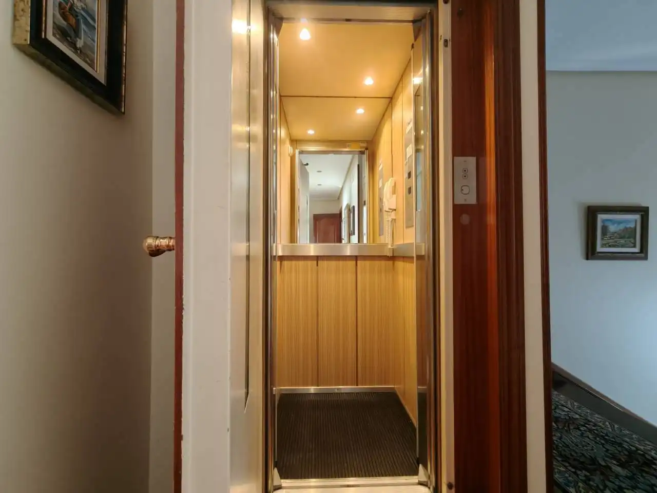 Detached house with garden for sale in Calle Negurigane, imagen 51