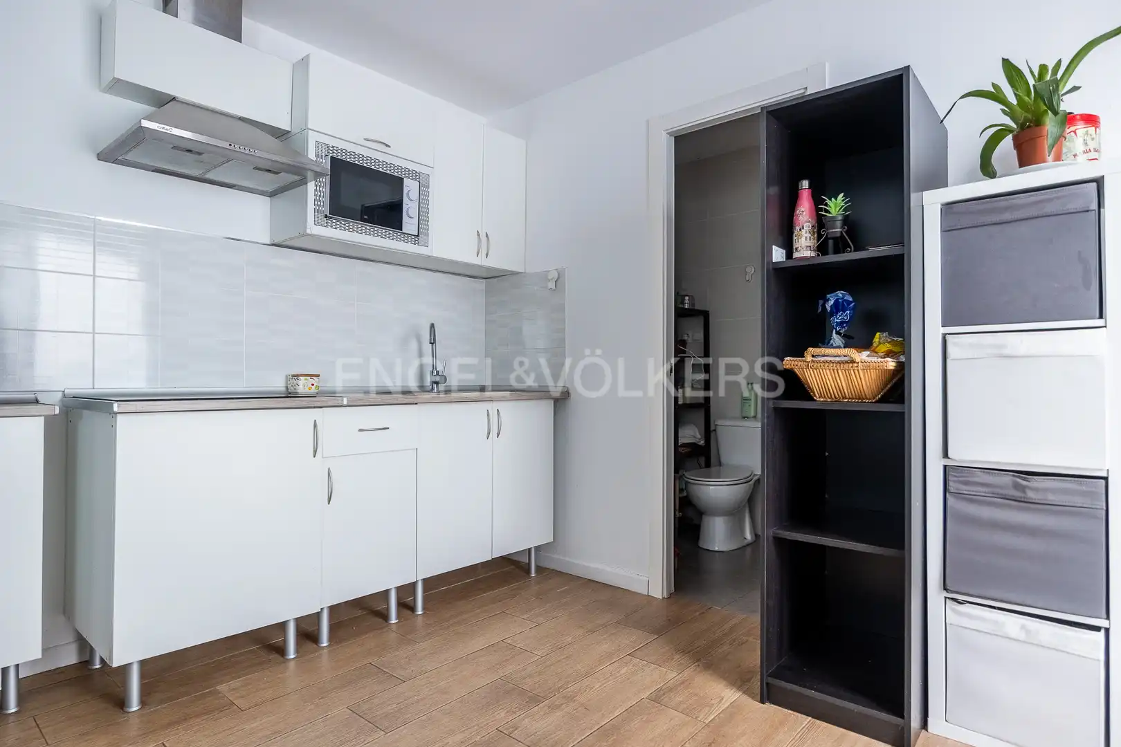 Cocina de Casa o chalet en venta en Tomares con Aire acondicionado, Calefacción y Terraza
