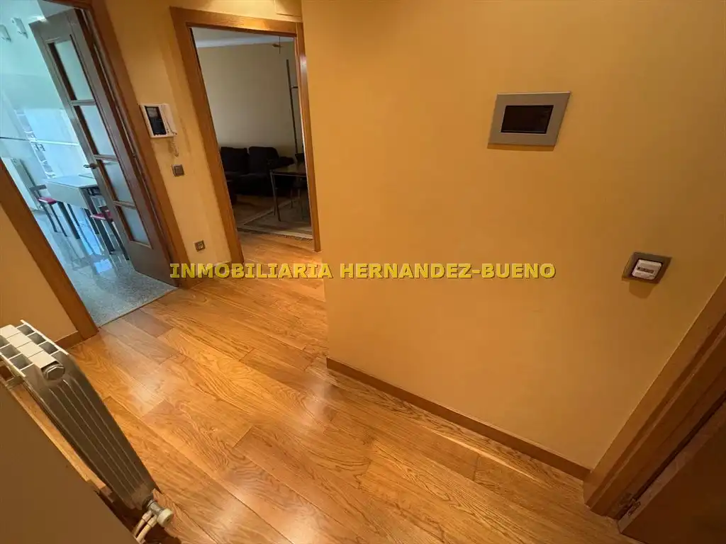 Flat for sale in Salamanca  with Air Conditioner and Heating