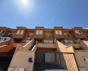 Exterior view of Single-family semi-detached for sale in Puertollano