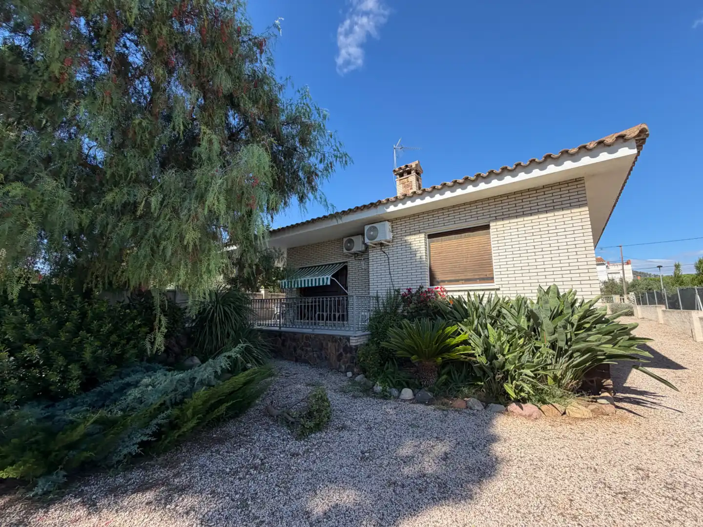 Exterior view of Houses for sale in Botarell, Tarragona